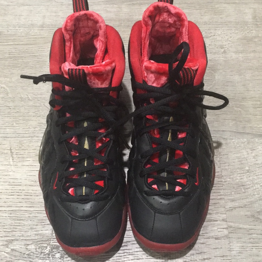 Nike Foamposite Vampire